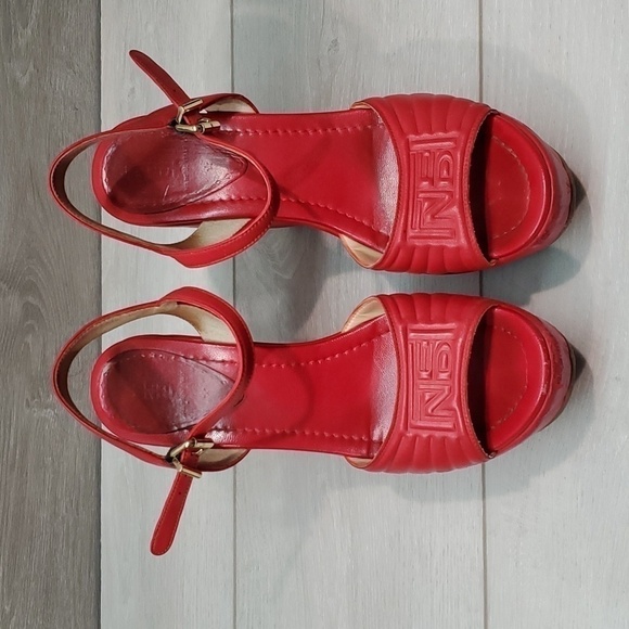 Fendi Womens Leather Wedge Sandals shoes sz 39/8 - Picture 3 of 14